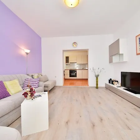 Marissa Apartman
