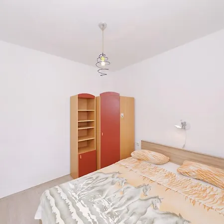 Marissa Apartman